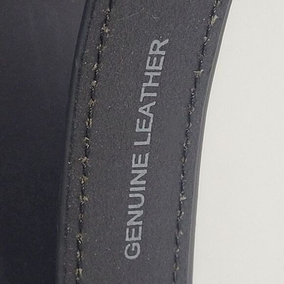 Dickies Genuine Leather Black Belt - Picture 2 of 5